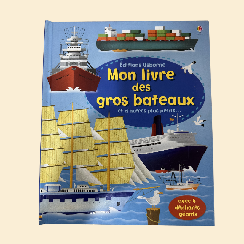 MON LIVRE DES bateaux et d’autres plus petits avec 4 dépliants géants